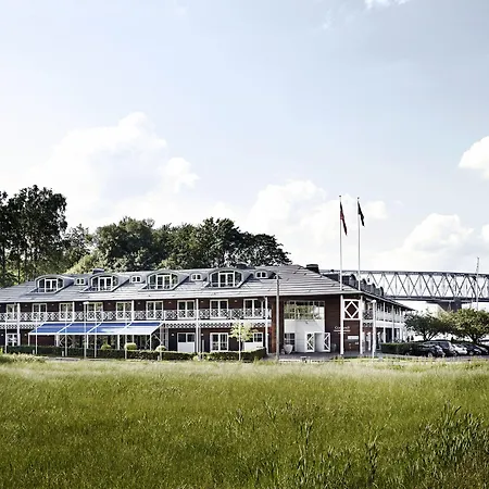 Comwell Kongebrogaarden 5* 미델파르트