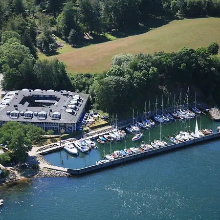 호텔 Comwell Kongebrogaarden 5*