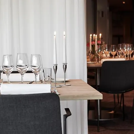 库格布劳伽登克伦威尔酒店 5* 米泽尔法特