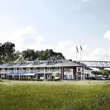 Otel Comwell Kongebrogaarden