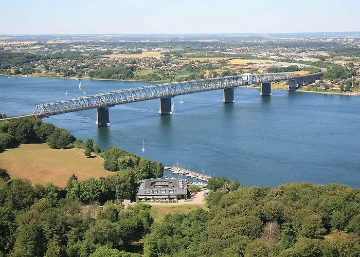 Hotel Comwell Kongebrogaarden 5*